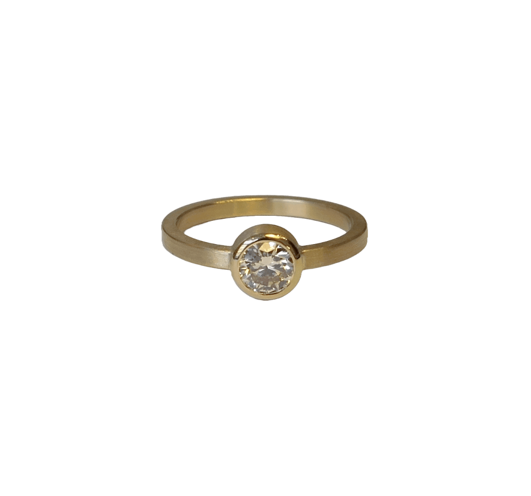 Dot Ring, 18 kt. Guld med 0.50 ct champagnefarvet diamant