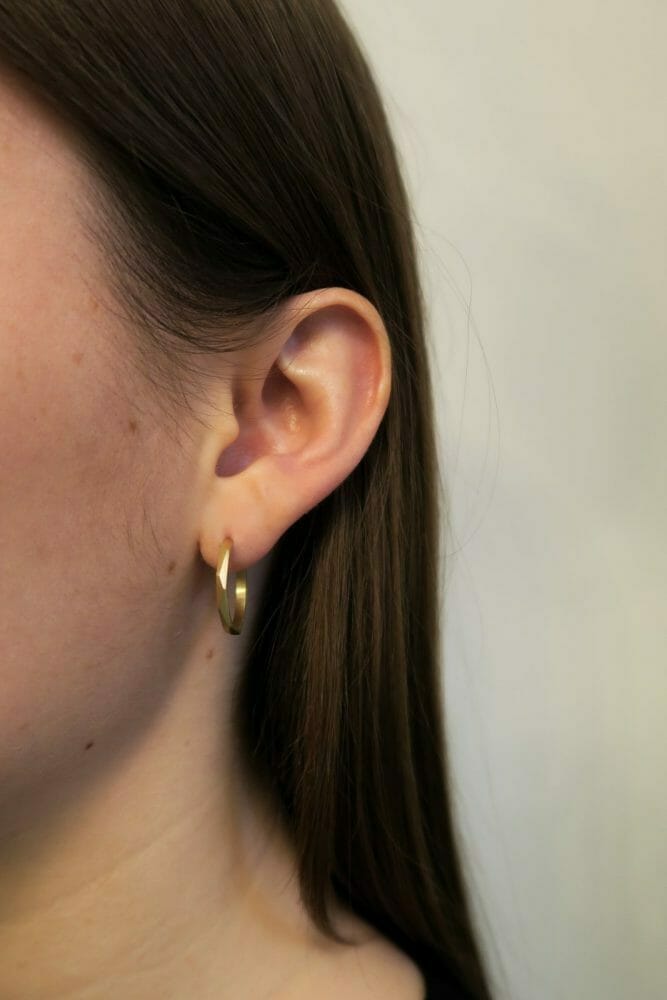 Facet Hoops, S, 18 kt Guld - Billede 2